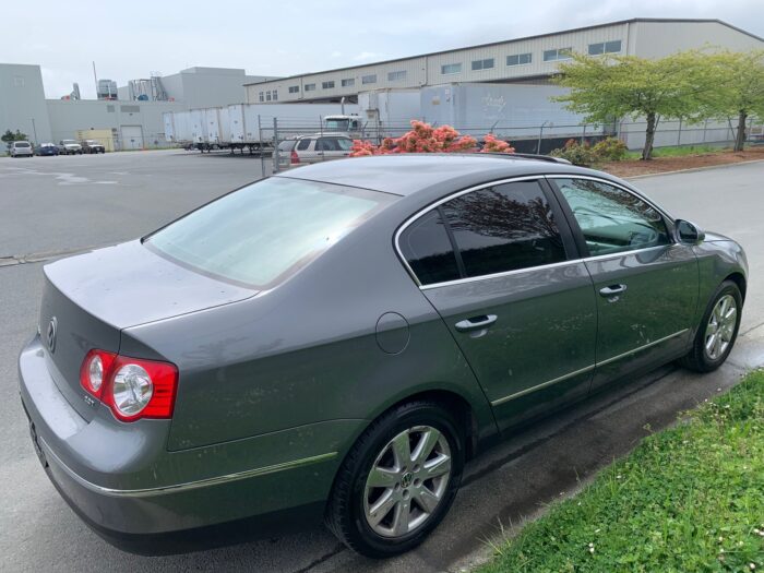 2007 Volkswagen Passat Sedan - Image 9