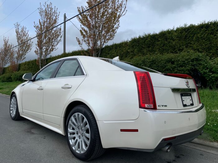 2010 Cadillac CTS Sedan - Image 3