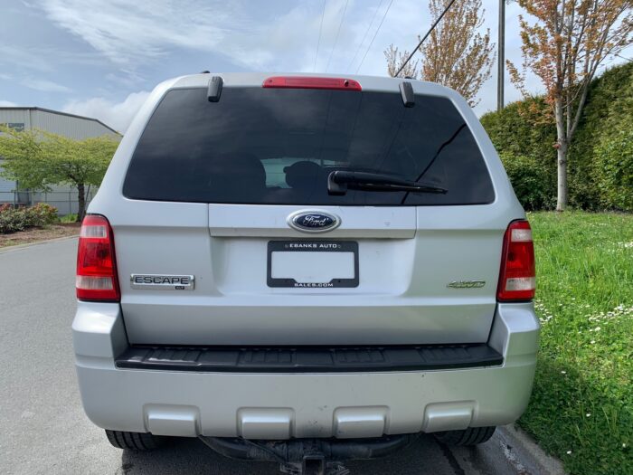 2008 Ford Escape XTL 4WD - Image 10