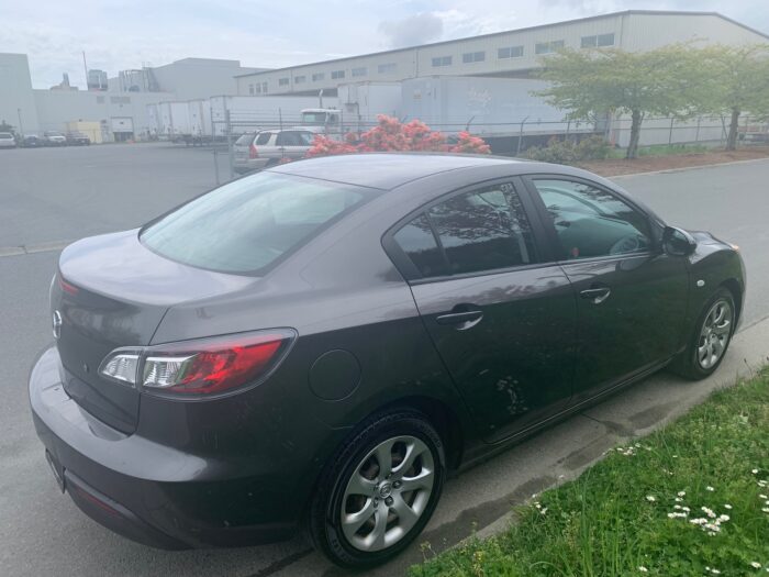 2010 Mazda 3 - Image 7